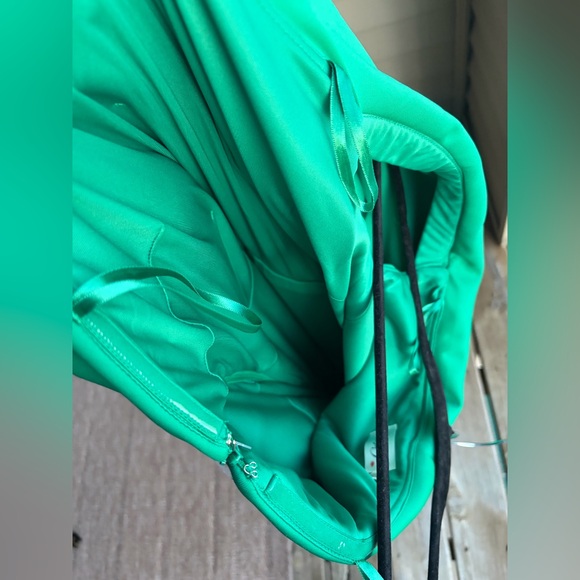 🆕🌿 Eliza J Emerald Green One-Shoulder Ruched Cocktail Dress Size 14 Party Formal - Picture 16 of 16